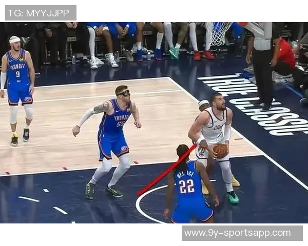 小卡在快船的挣扎与失败让他的传奇地位变成了笑谈