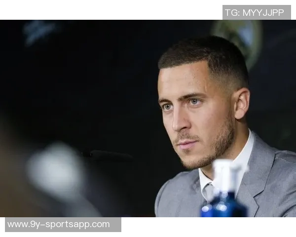 芬奇透露华子合练缺席明日出战存疑康利恢复良好即将复出 芬奇透露华子合练缺席明日出战存疑康利恢复良好即将复出