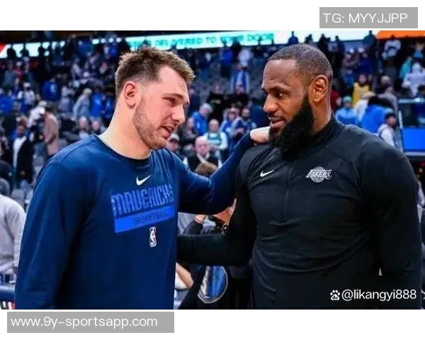 美记分析詹姆斯与东契奇重叠功能浓眉小里搭档更为合适 美记分析詹姆斯与东契奇重叠功能浓眉小里搭档更为合适